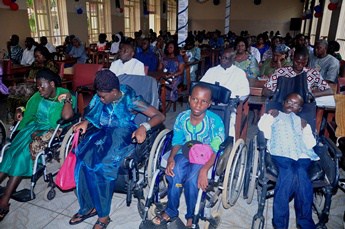  Société: La fondation “Aimer la vie” redonne espoir aux personnes handicapées