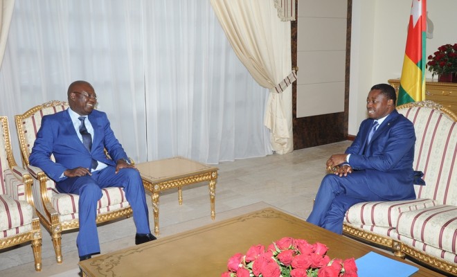  Le Premier ministre centrafricain M. Mathieu  Simplice Sorandji et le président de la Commission de l’UEMOA, M. Cheikh Hadjibou Soumaré chez le chef de l’Etat