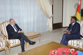  Le président Faure Gnassingbé a reçu M.     Carlos Lopes, secrétaire général adjoint de l’ONU en charge de la Commission économique pour l’Afrique