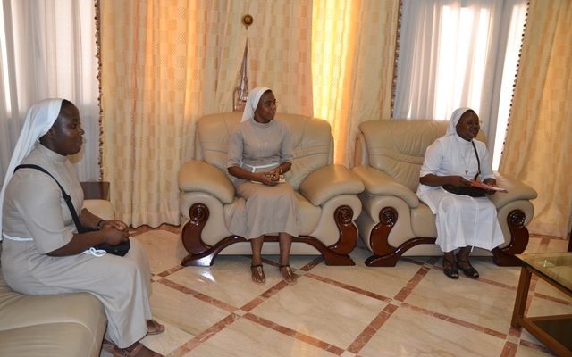  Les sœurs de la pouponnière Sainte Claire de Lomé  chez le Premier ministre pour solliciter l’aide du gouvernement
