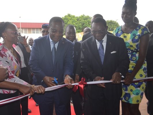  Le Premier ministre a présidé la cérémonie  d’ouverture du 1er salon « Elite 2017 »