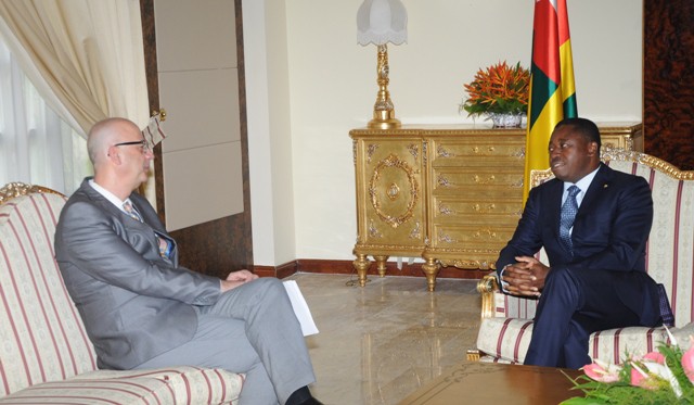 Le nouvel Ambassadeur de l’Etat d’Israël au Togo, Dr. Eliahu Ben-Tura a présenté ses lettres de créance au président de la République