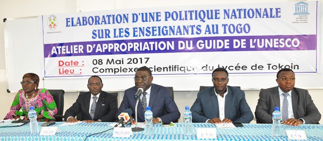  Les  enseignants s’approprient le guide de l’UNESCO