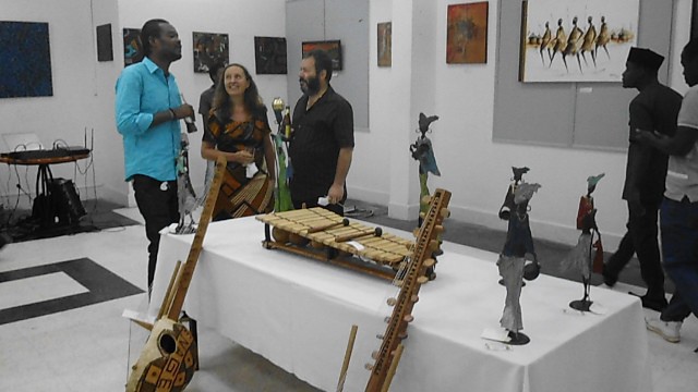  A  l’approche de la fête de Noël : L’Association Internationale des Artistes de Paix entre les Peuples au chevet des orphelins