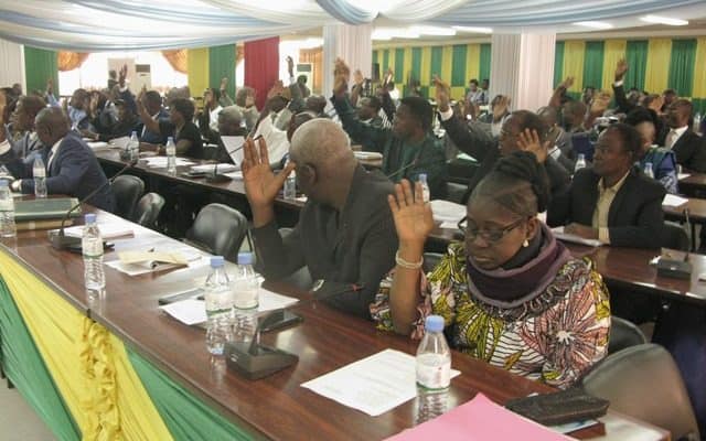  A l’Assemblée nationale : La loi portant modification de la loi relative à la décentralisation et aux libertés locales adoptée