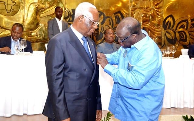  Au terme de leurs travaux, les parlementaires francophones font plusieurs recommandations et élèvent le président Dama Dramani au rang de grand officier de l’ordre de la Pléiade