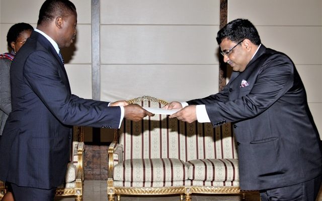  Le nouvel ambassadeur de l’Inde au Togo, M. Birender Singh Yadav, présente ses lettres de créance au président de la République