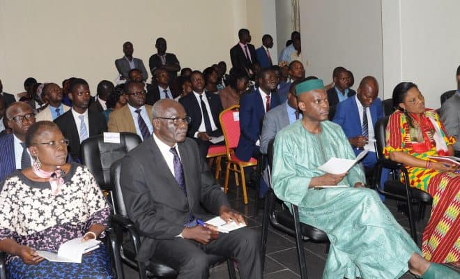  Deux documents des Affaires étrangères pour rendre plus  efficace l’action des missions diplomatiques du Togo  dans le monde