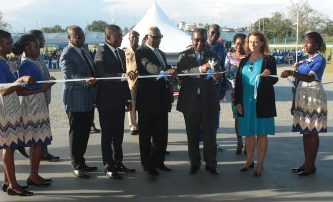  Le Premier ministre préside  l’inauguration de la deuxième salle de cinéma Canal Olympia à Lomé