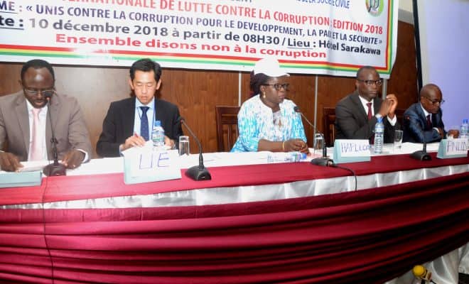  Journée  Internationale de Lutte  contre la  Corruption : La HAPLUCIA et ses partenaires  font l’état des lieux à Lomé