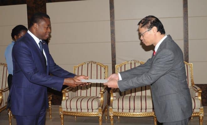  Les nouveaux ambassadeurs de Koweït, de Corée du Sud, du Japon, d’Egypte, de la Belgique et du Vietnam ont présenté leurs lettres de créance au chef de l’Etat