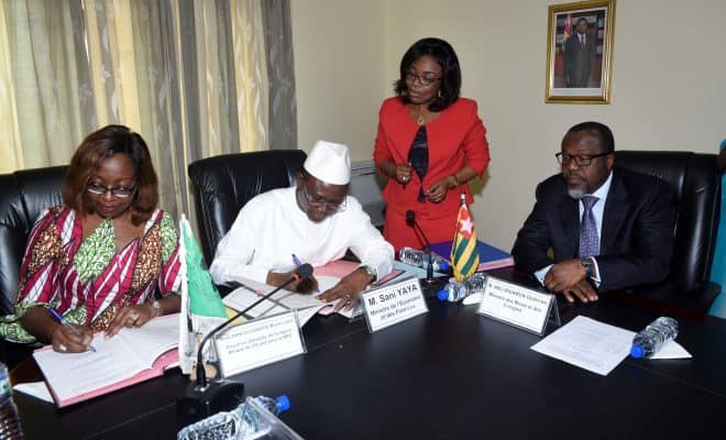  La BAD et l’UE octroient 8 milliards de FCFA au Togo pour le financement de deux projets d’électrification