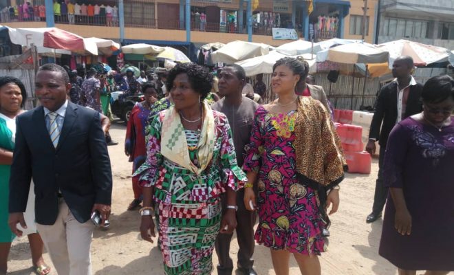 La ministre Kolani- Yentcharé  rencontre les commerçantes du Grand marché de Lomé