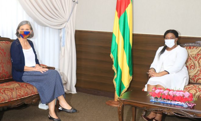  Mme Yawa Djigbodi Tsegan a reçu l’ambassadeur de France au Togo, Mme Jocelyne Caballero