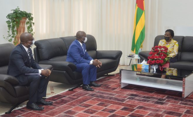  Les responsables du Groupe African Lease Togo chez le Premier ministre