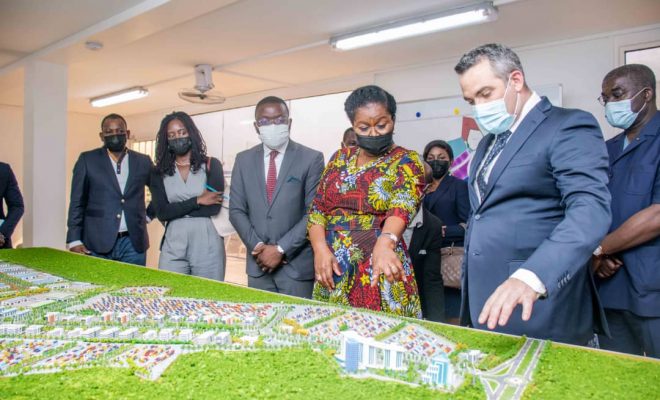  Le Premier ministre Victoire Tomégah-Dogbé sur le site de la Plateforme Industrielle d’Adédikopé