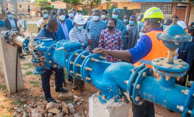  Le Premier Ministre sur les chantiers de construction de châteaux d’eau à Lomé