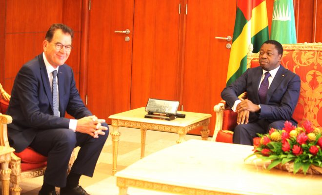  Le chef de l’Etat Faure Gnassingbé échange avec Dr. Gerd Müller sur les nouveaux axes de coopération germano-togolaise