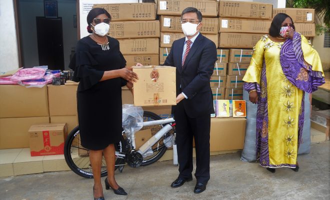  L’Ambassade de Chine au Togo appui l’opération « Rentrée scolaire solidaire »
