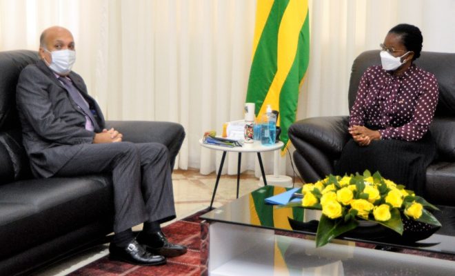  A la Primature : Le Premier ministre a échangé avec l’ambassadeur du  Royaume du Maroc au Togo et le 1er vice-président du Bureau Veritas