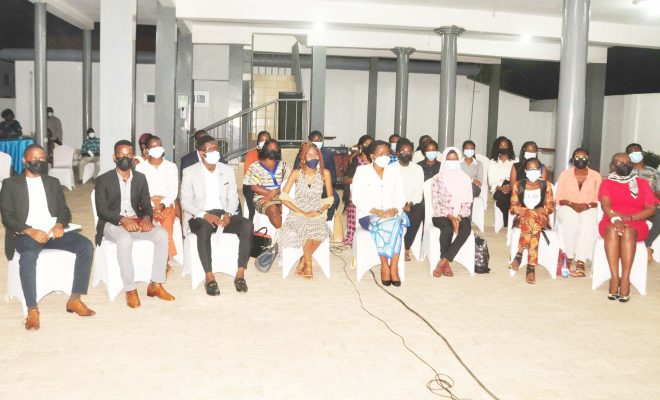  Promotion de l’excellence :  Le Premier ministre Victoire Tomégah-Dogbé a échangé avec des jeunes bénéficiaires de bourses et de programmes d’étude du gouvernement