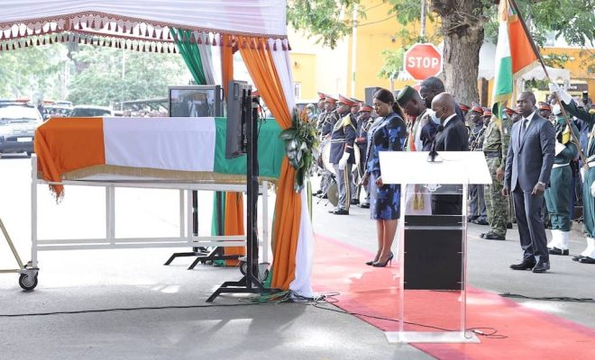  La présidente de l’Assemblée nationale a pris part à la cérémonie d’hommage à feu Amadou Soumahoro à Abidjan