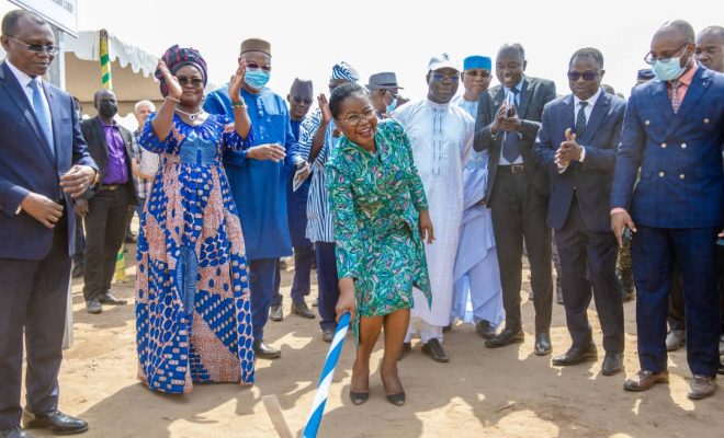  Le premier ministre lance les travaux réhabilitation de la route Sokodé-Tchamba-Kambolé-Frontière-Bénin