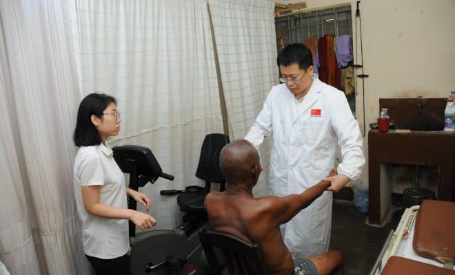  La 25e mission médicale chinoise à Lomé lance un partenariat d’assistance technique avec le CHP d’Adéta