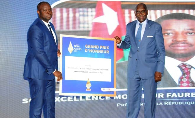  BRVM Awards 2023 : Le « Grand Prix d’Honneur » décerné au président de la République Faure Essozimna Gnassingbé