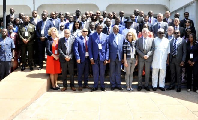  Des experts échangent à Lomé sur la gestion de la sécurité transfrontalière des aviations civiles en Afrique