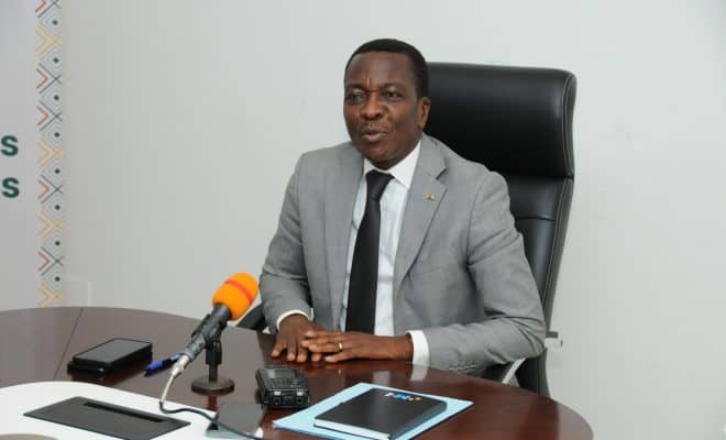  Le ministre Adédzé échange avec les opérateurs économiques fournisseurs sur la stabilité des prix des articles scolaires
