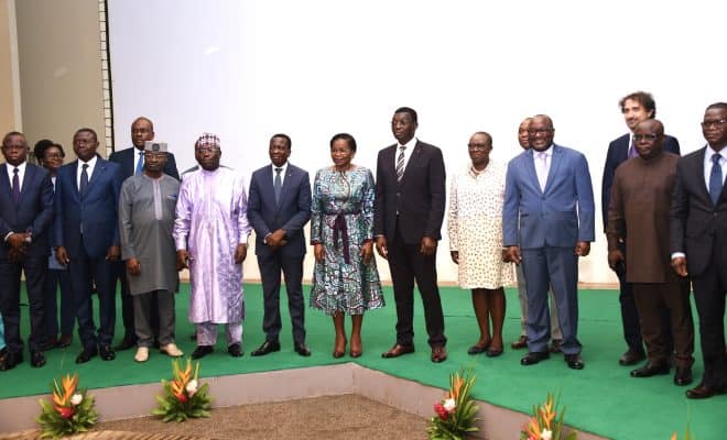  Le Premier ministre Victoire Tomégah-Dogbé lance le projet PASH-MU dans le Grand Lomé
