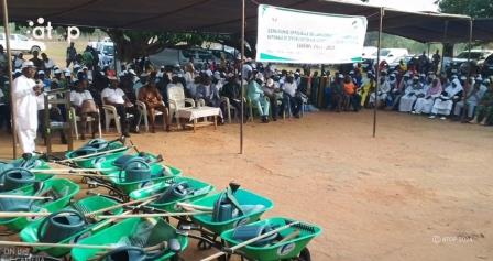  Le ministre Foli-Bazi  lance la campagne nationale de sensibilisation sur la gestion des feux de végétation à Tchavadi