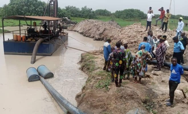  Exploitation du sable marin : Le dragage de la rivière Zio  a démarré au niveau de Lébé Centre