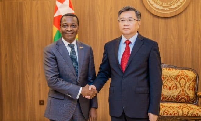   En fin de mission, l’ambassadeur de Chine au Togo Chao Weidong reçu par le Président de l’Assemblée nationale