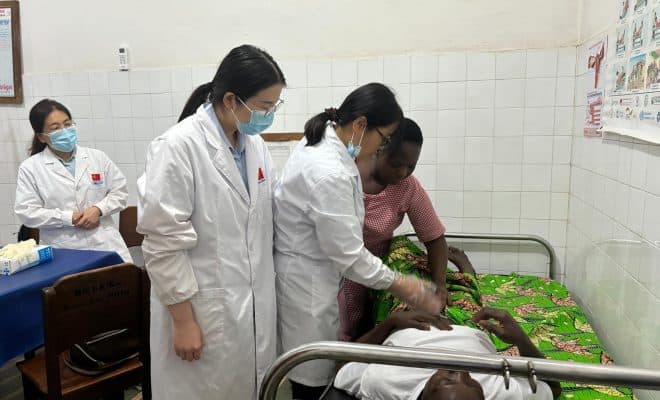 Coopération médicale Chine – Togo : Les populations de Pya bénéficient d’une consultation foraine